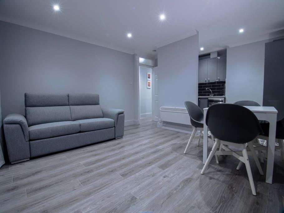 City Walk Apts Dublin Exterior photo